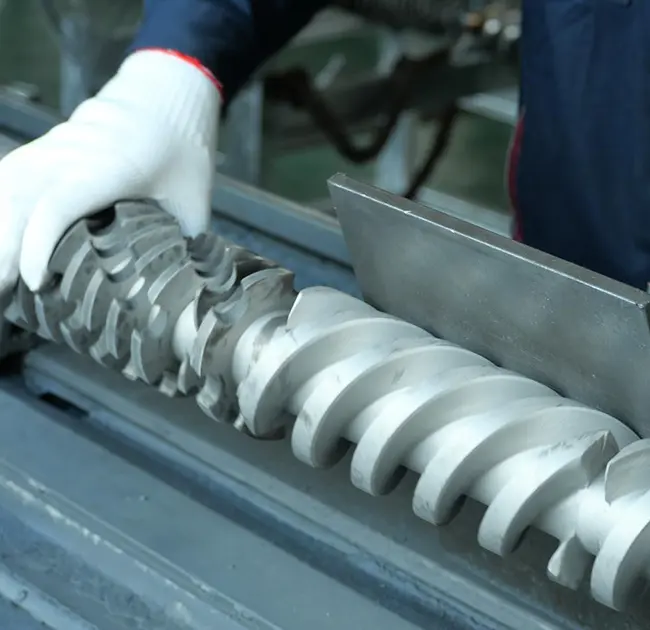 ለምን ጥቁር መስመሮች በኤክሰፕተሩ ውስጥ በተደጋጋሚ ይታያሉ? ይህ ጽሑፍ በበርሜል ወይም በመጠምዘዝ ችግር ምክንያት የተከሰተ መሆኑን በፍጥነት እንዴት እንደሚወስኑ ያስተምራዎታል።